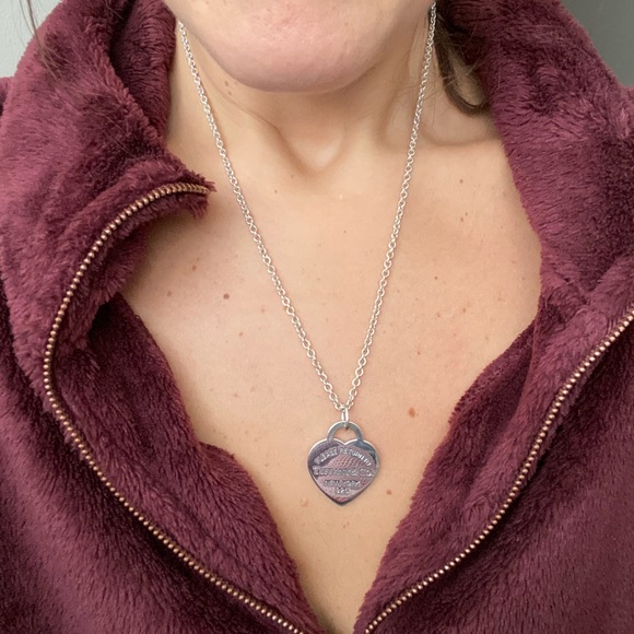 Tiffany & Co. Jewelry - Return to Tiffany’s heart pendent and chain